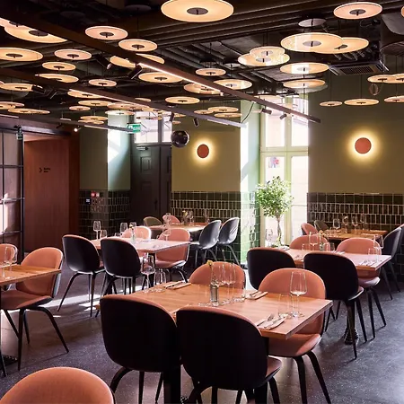 Entre By Zdrojowa Hotel 4*